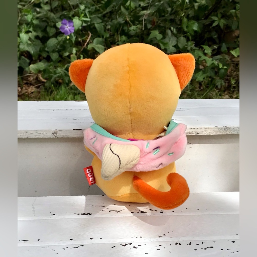 LAND OF B Scented Dress Up Cat Small Plush Stuffed Toy Removable Ice Cream Hat - Picture 8 of 9